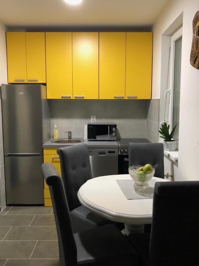 Sunce Appartement Kruševac Buitenkant foto