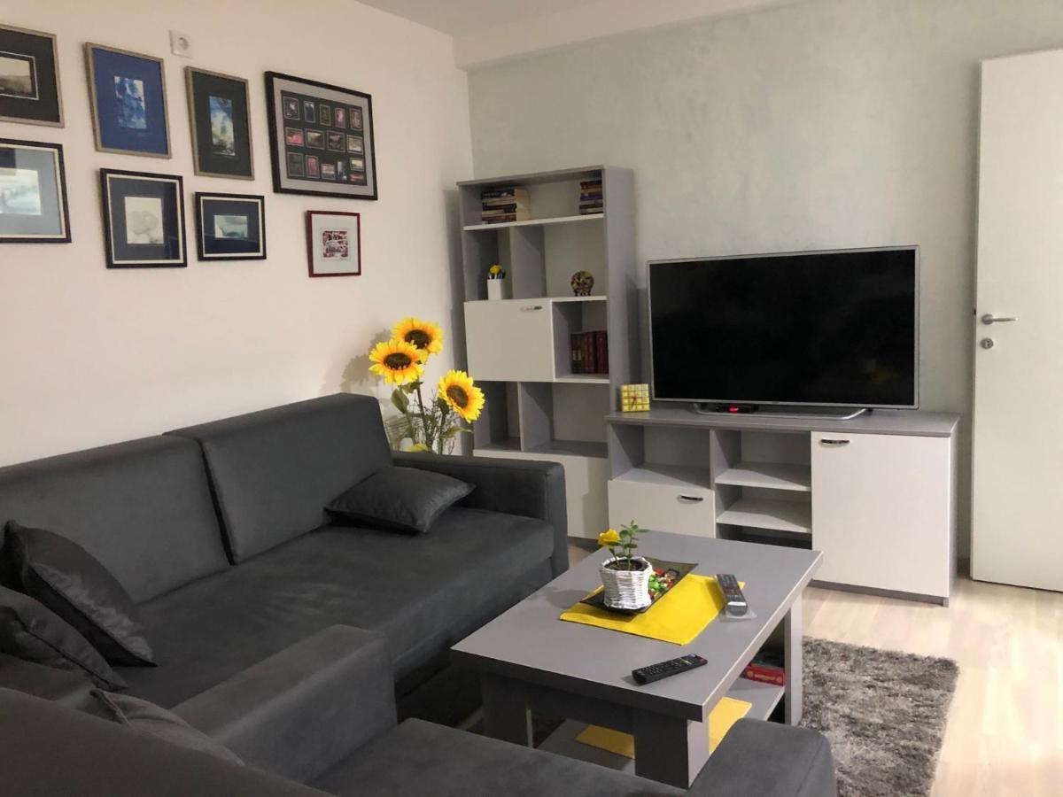 Sunce Appartement Kruševac Buitenkant foto