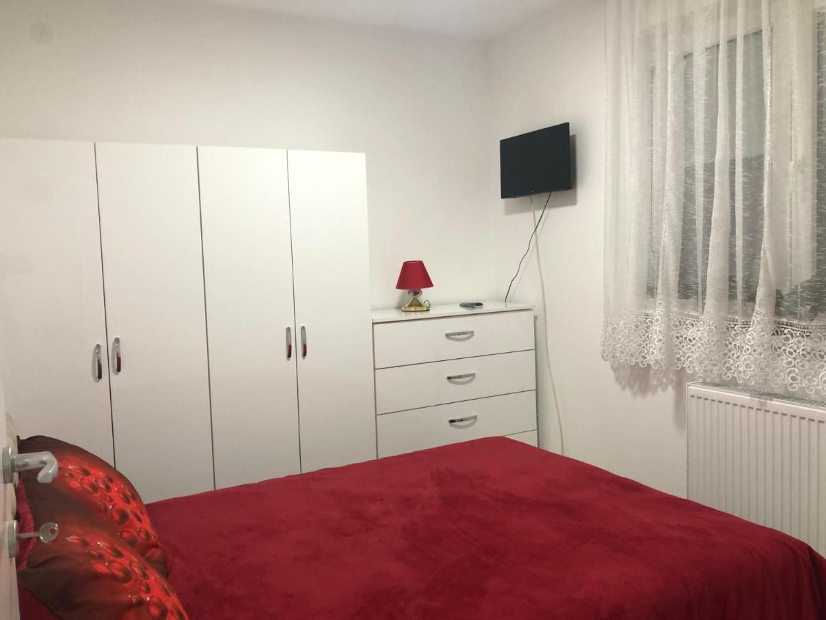 Sunce Appartement Kruševac Buitenkant foto
